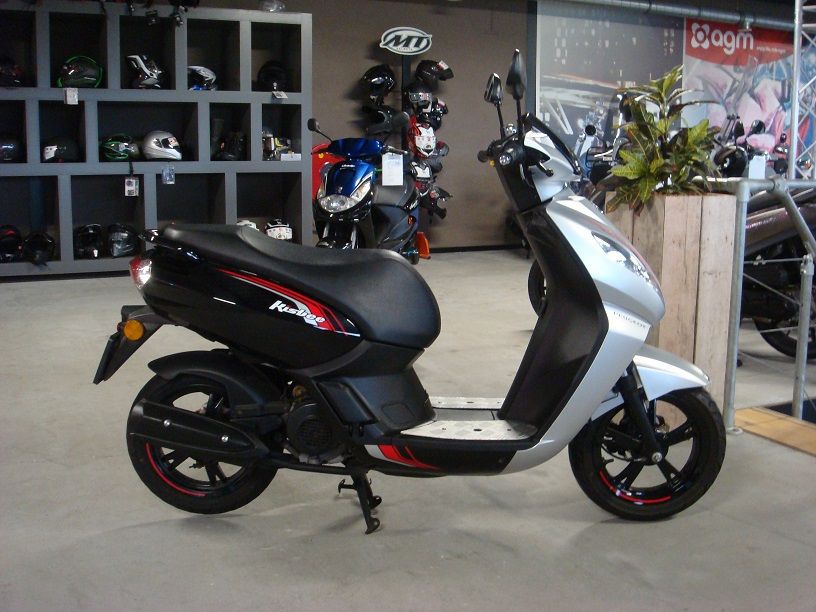 Peugeot Kisbee Sport 45 Scooterhuis.nl